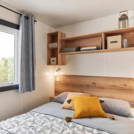 Du De A 15' Du Puydufou キャンプ場 *