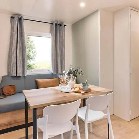 Kemping Du De A 15' Du Puydufou Pouzauges