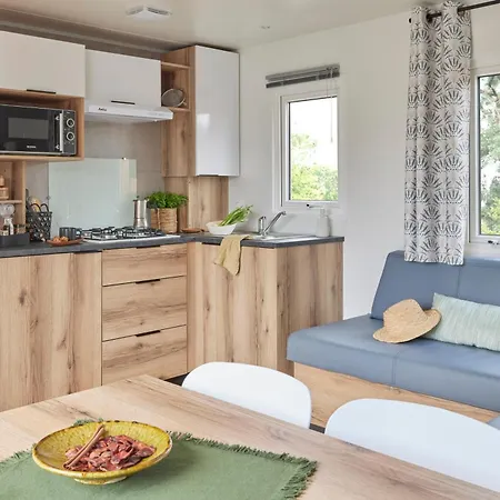 キャンプ場 Du De A 15' Du Puydufou *