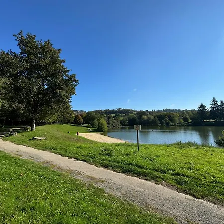 Du De A 15' Du Puydufou * プゾージュ