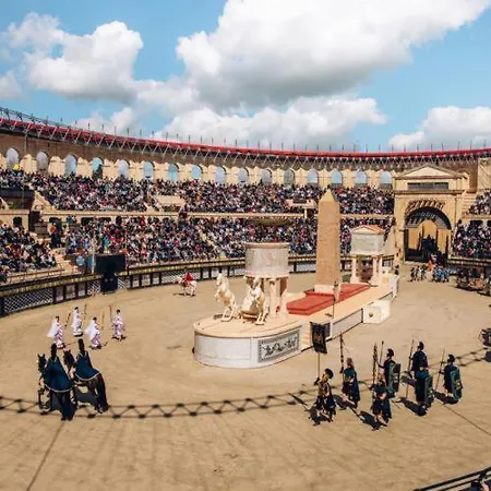 Du De A 15' Du Puydufou Kemping