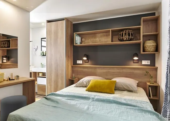 Camping Du De A 15' Du Puydufou Pouzauges